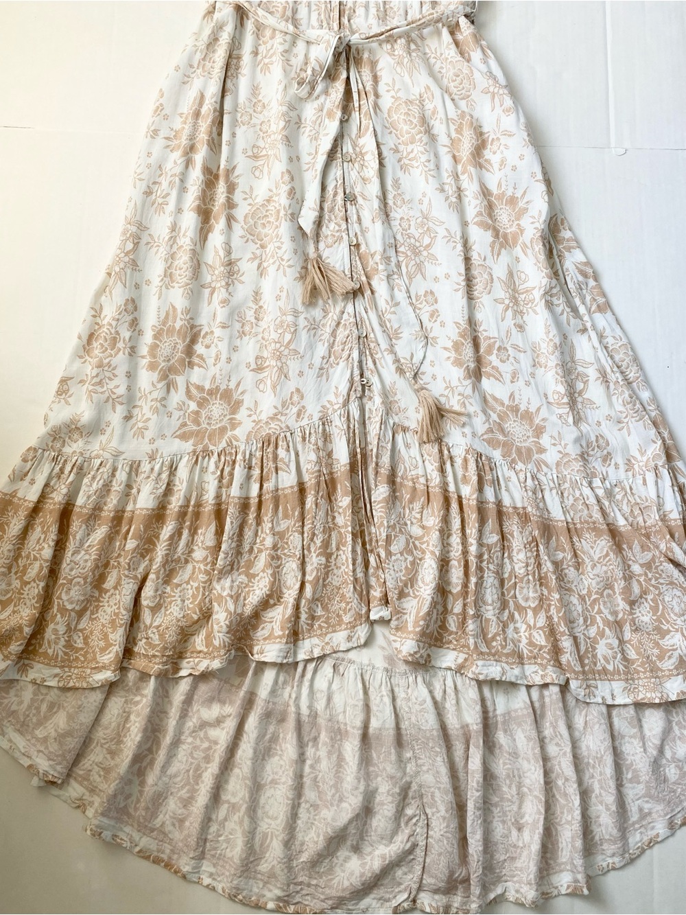 Petal & Pup Floret Floral High-Low Maxi Dress Cream Gold Tan Boho Size 12 - Picture 4 of 12